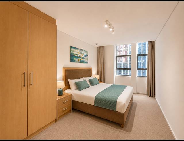 2 BEDROOM APARTMENT FOR SALE IN CAPE TOWN CITY CENTRE